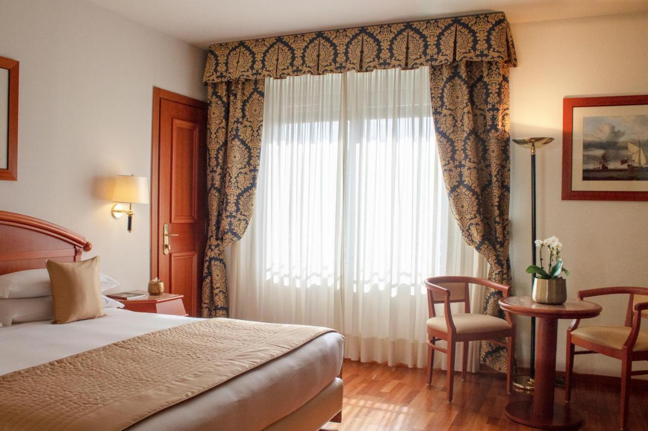 Starhotels Vespucci Campi Bisenzio Buitenkant foto