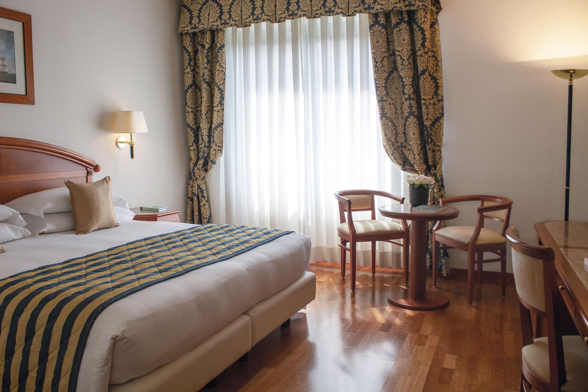Starhotels Vespucci Campi Bisenzio Buitenkant foto