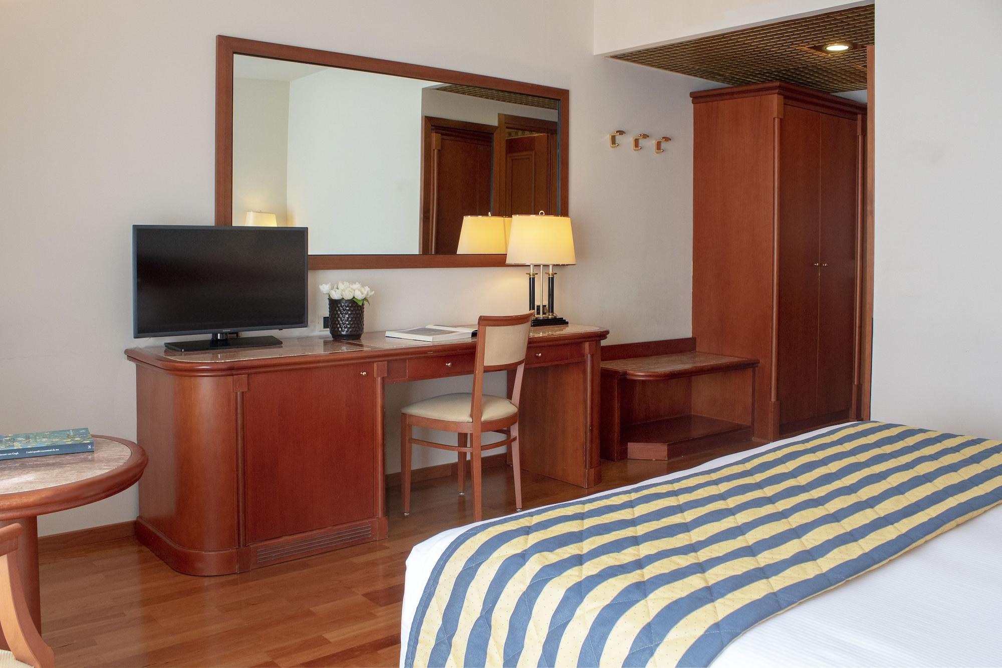 Starhotels Vespucci Campi Bisenzio Buitenkant foto