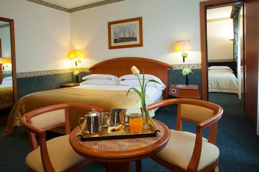 Starhotels Vespucci Campi Bisenzio Buitenkant foto